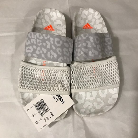 Adidas Women's by Stella McCartney White STELLA-LETTE SLIDES Size 5 us FV6527 - Picture 8 of 9